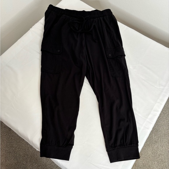 Torrid Relaxed Fit Jogger Stretch Challis Mid-Rise Cargo Pocket Pant size 1X - Picture 5 of 10